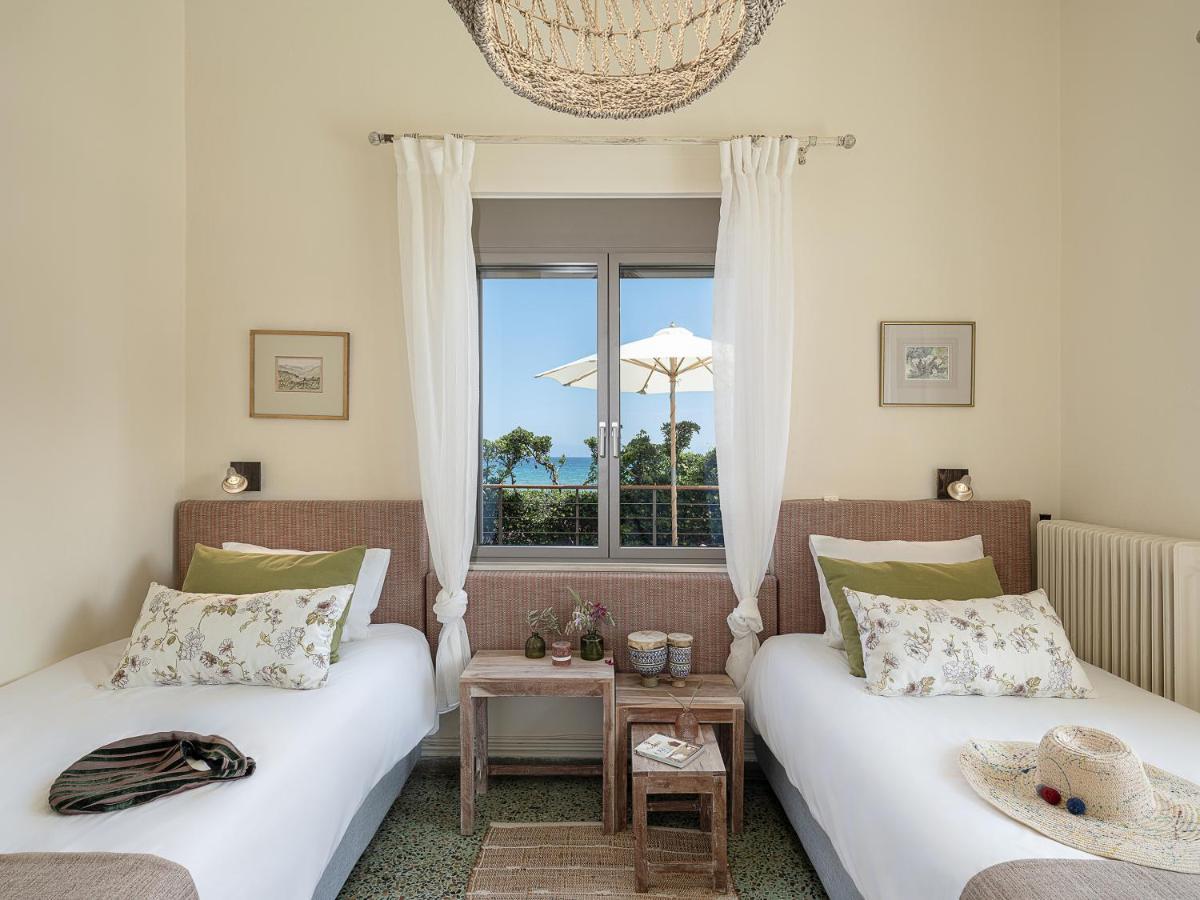 The House By The Sea Villa Kato Daratso Exterior photo